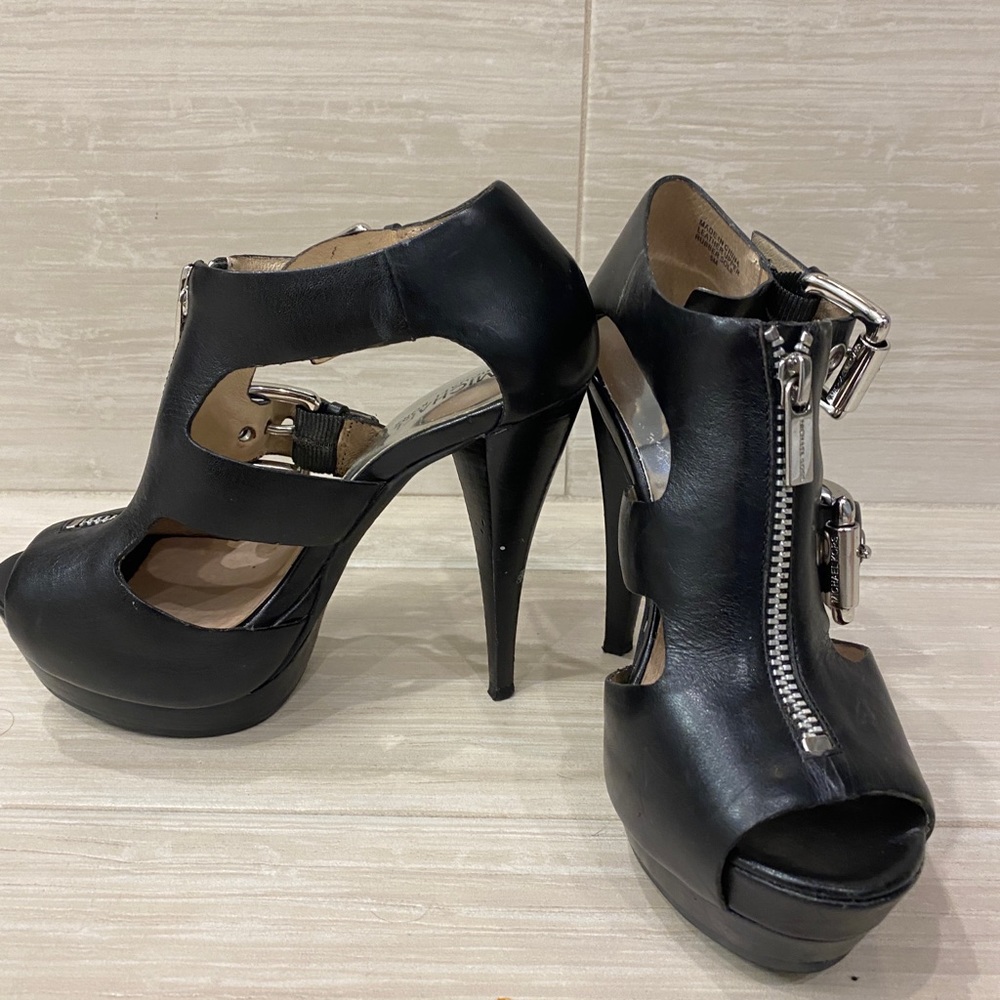 michael kors zip up heels